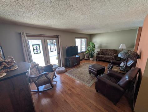 2445 Crestwood Drive North Saint Paul MN 55109