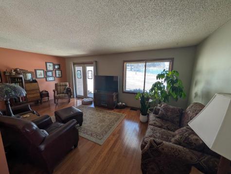 2445 Crestwood Drive North Saint Paul MN 55109