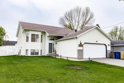 1116 18th Street N Moorhead MN 56560