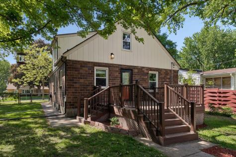 3232 Drew Avenue N Robbinsdale MN 55422