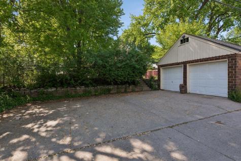 3232 Drew Avenue N Robbinsdale MN 55422