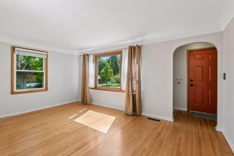 3232 Drew Avenue N Robbinsdale MN 55422