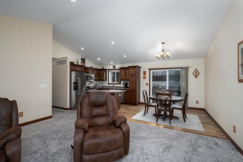 5413 Weatherstone Drive NW Rochester MN 55901