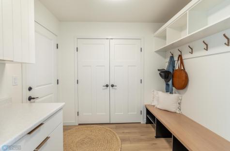 6841 Sunrise Point Horace ND 58047