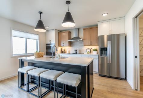 6841 Sunrise Point Horace ND 58047