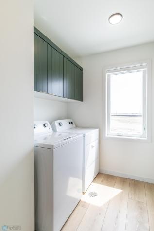 6841 Sunrise Point Horace ND 58047