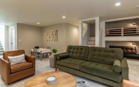 6841 Sunrise Point Horace ND 58047