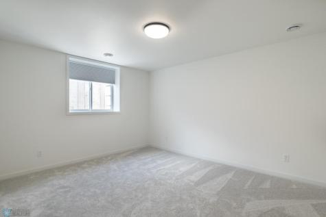 6841 Sunrise Point Horace ND 58047