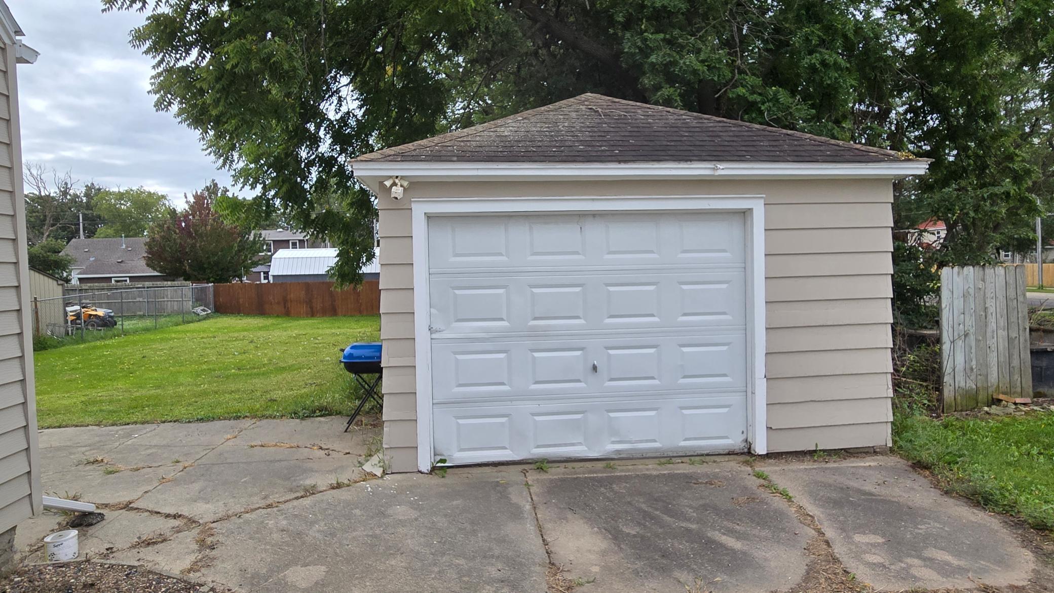 2002 3rd Avenue NE Austin MN 55912