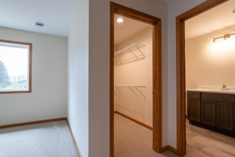 1244 4th Avenue NW Valley City ND 58072
