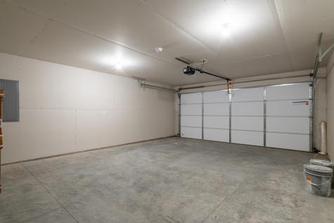 1244 4th Avenue NW Valley City ND 58072