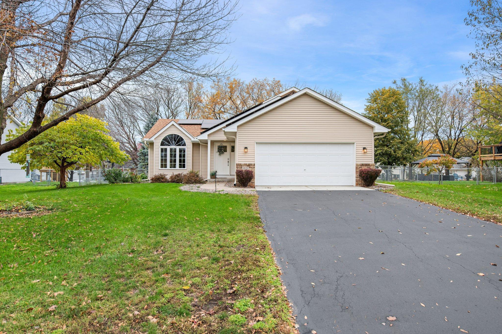 1020 E Orchard Street Belle Plaine MN 56011