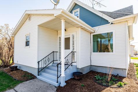 711 Oak Street Lisbon ND 58054