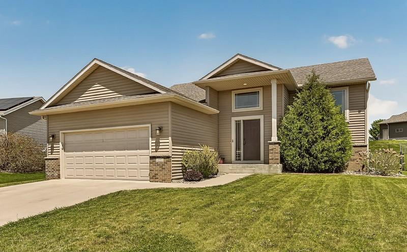 4553 Arctic Fox Road NW Rochester MN 55901
