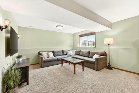 4553 Arctic Fox Road NW Rochester MN 55901