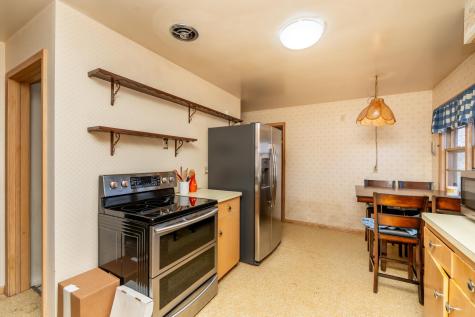 709 Shakopee Avenue E Shakopee MN 55379