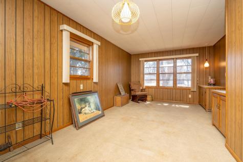 709 Shakopee Avenue E Shakopee MN 55379