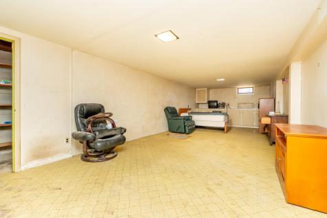 709 Shakopee Avenue E Shakopee MN 55379