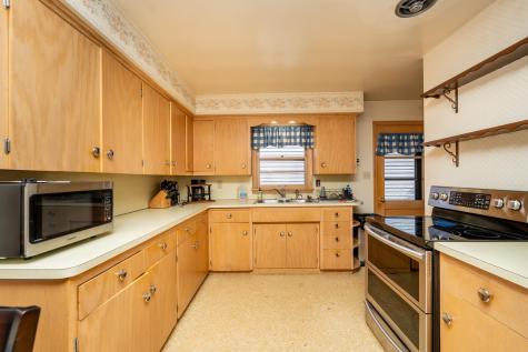 709 Shakopee Avenue E Shakopee MN 55379