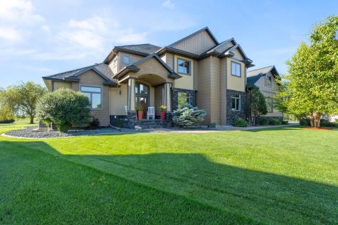 4856 2nd Street SW Moorhead MN 56560