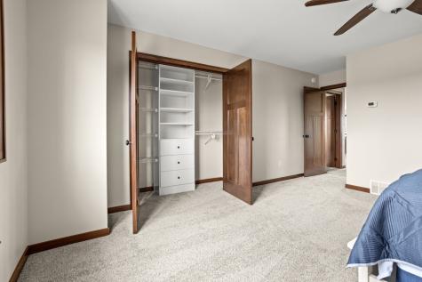4856 2nd Street SW Moorhead MN 56560