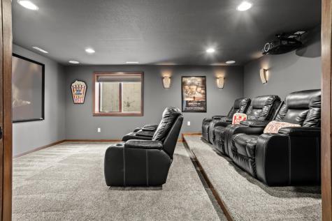 4856 2nd Street SW Moorhead MN 56560