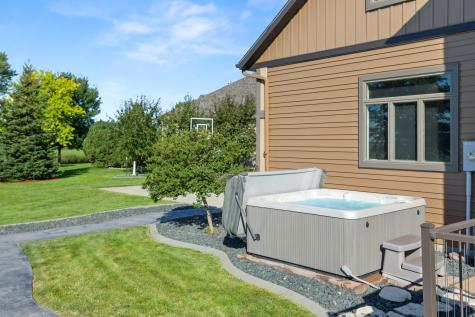 4856 2nd Street SW Moorhead MN 56560