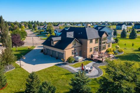 4856 2nd Street SW Moorhead MN 56560