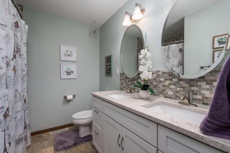 115 Tami Lane Mankato MN 56001