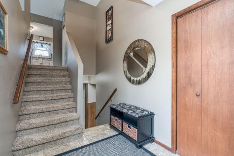 115 Tami Lane Mankato MN 56001