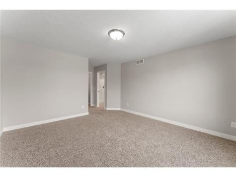 1596 76th Street W Inver Grove Heights MN 55077
