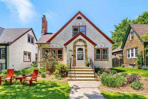1545 Simpson Street Saint Paul MN 55108