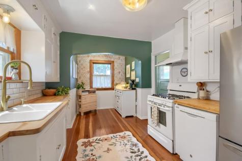 1545 Simpson Street Saint Paul MN 55108