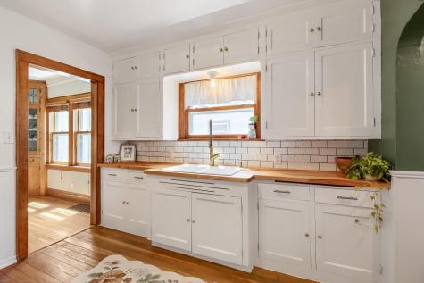1545 Simpson Street Saint Paul MN 55108