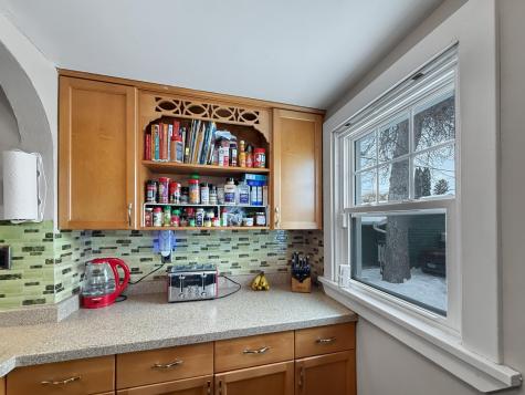 337 Elmwood Avenue S Fargo ND 58103