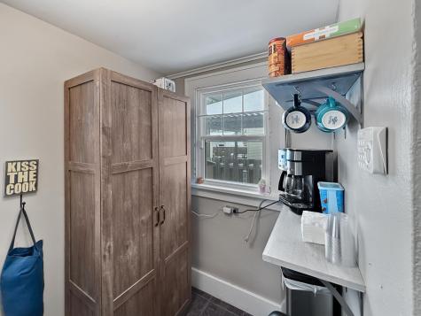 337 Elmwood Avenue S Fargo ND 58103