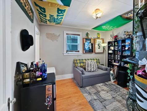 337 Elmwood Avenue S Fargo ND 58103