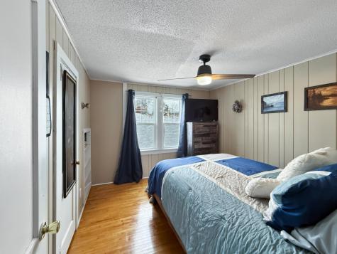 337 Elmwood Avenue S Fargo ND 58103