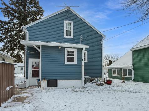 337 Elmwood Avenue S Fargo ND 58103