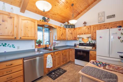 495 3rd Avenue Davenport ND 58021