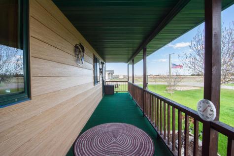 495 3rd Avenue Davenport ND 58021