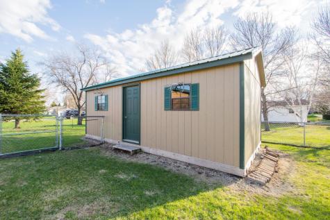 495 3rd Avenue Davenport ND 58021