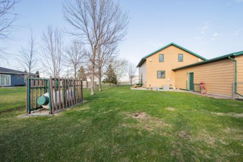 495 3rd Avenue Davenport ND 58021