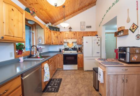 495 3rd Avenue Davenport ND 58021