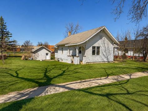 409 5th Street NE Staples MN 56479