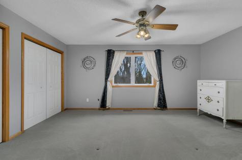 2740 Le Homme Dieu Heights NE Alexandria MN 56308