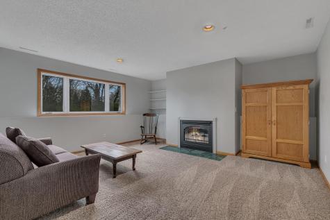 2740 Le Homme Dieu Heights NE Alexandria MN 56308