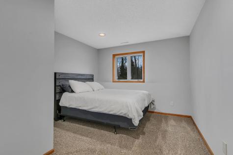 2740 Le Homme Dieu Heights NE Alexandria MN 56308