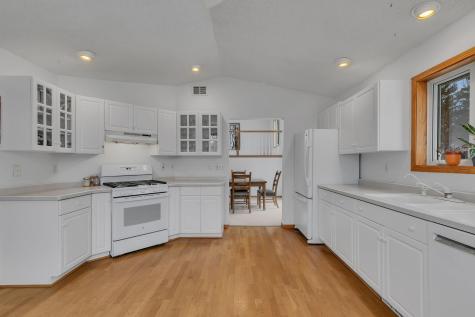 2740 Le Homme Dieu Heights NE Alexandria MN 56308