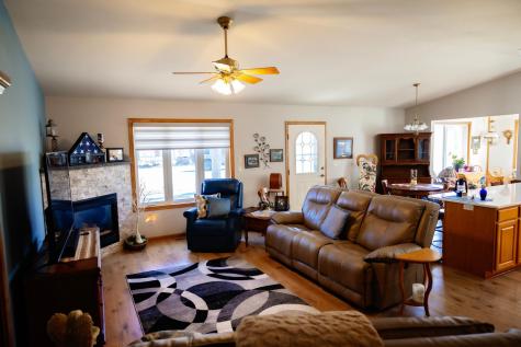 1104 Van Dyke Road NW Alexandria MN 56308